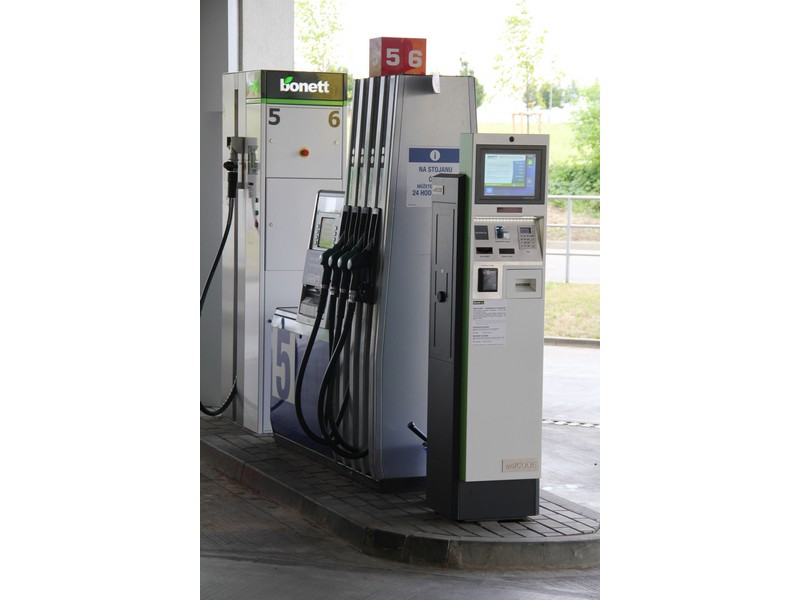 Bonett otevřel další CNG stanici u Makra
